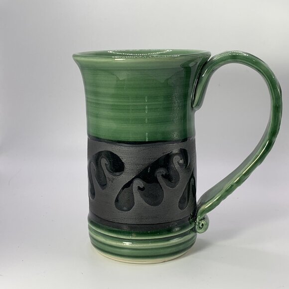 Studio Art Pottery Mug Green & Black Signed Deb Vereschagin Sask. Canada - Picture 1 of 8